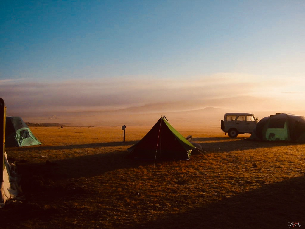 Golden hour gallery Thomas DE WILDE