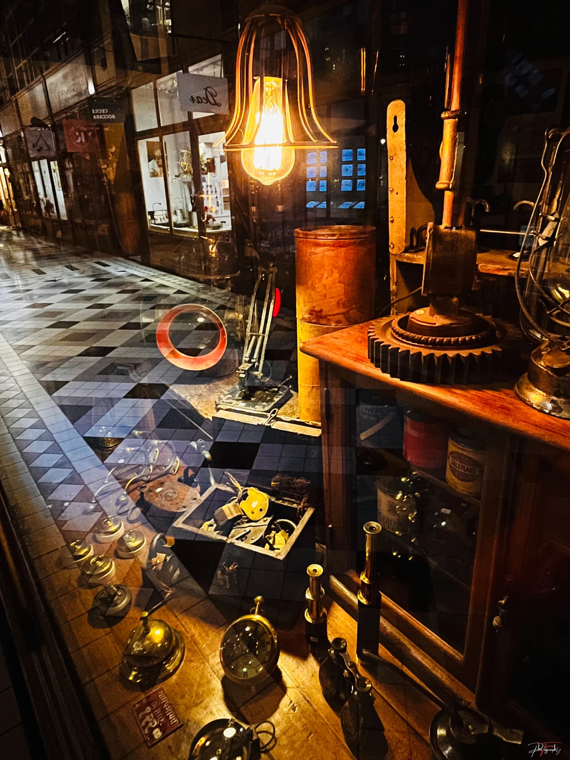 Reflections gallery Paris Thomas DE WILDE