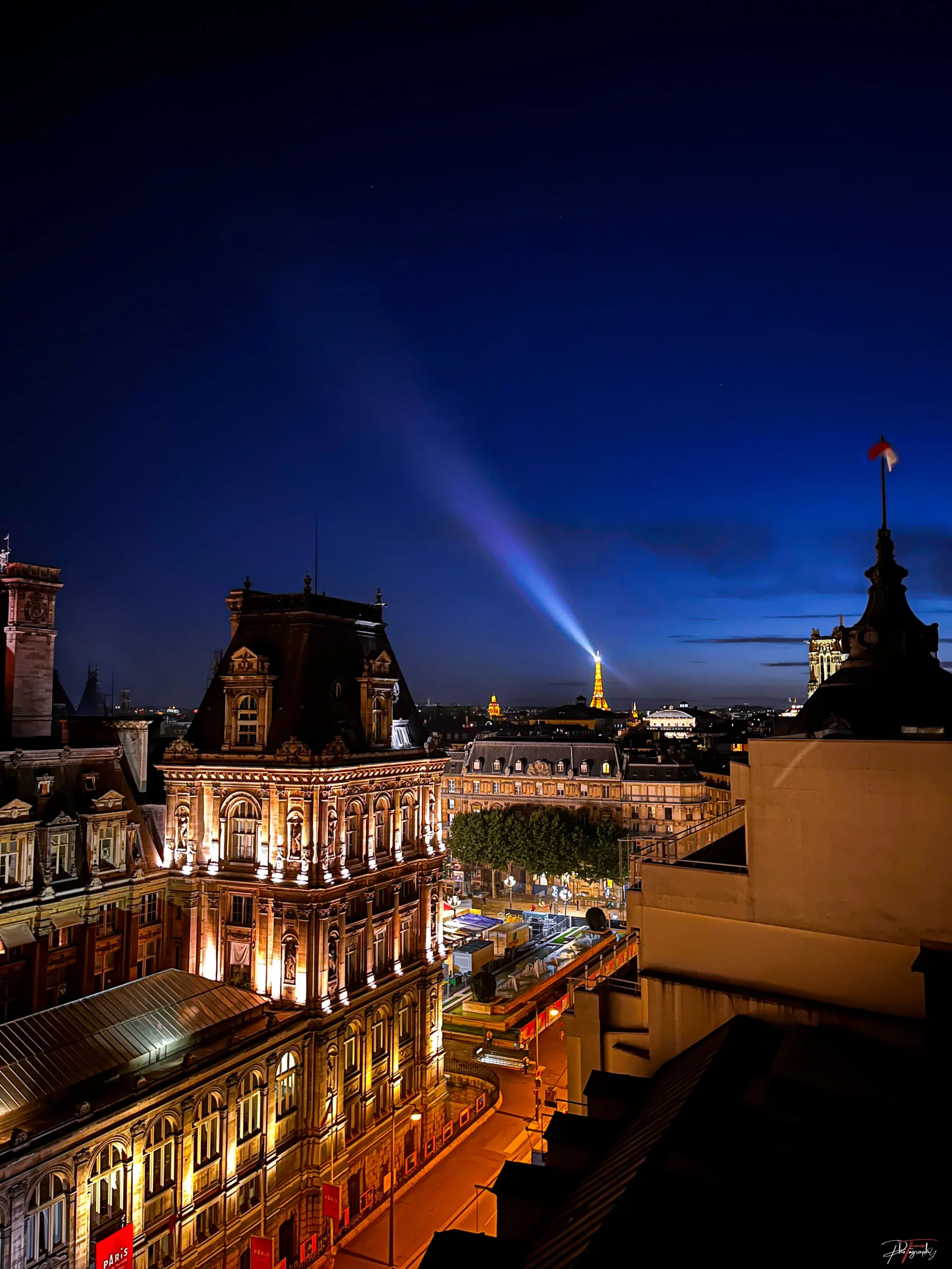 Night gallery Paris Thomas DE WILDE